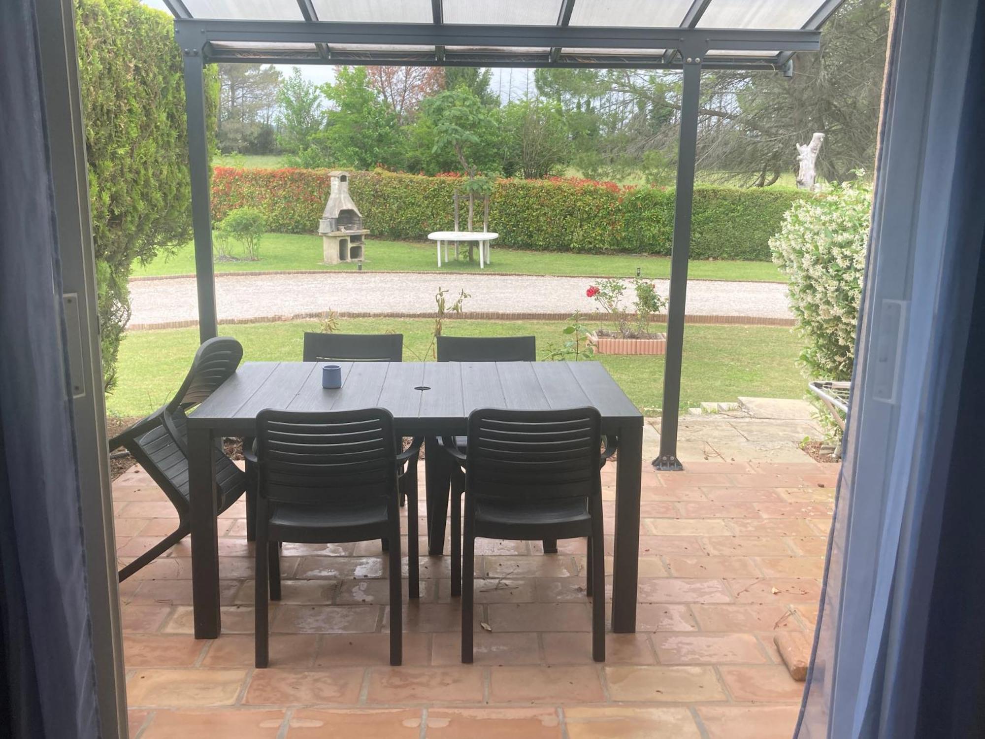 Les Bougainvillees De Camargue Villetelle Room photo